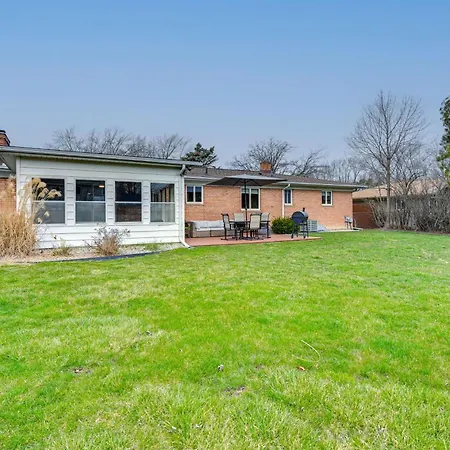 3 Mi To Dtwn Saginaw Spacious And Updated Home!